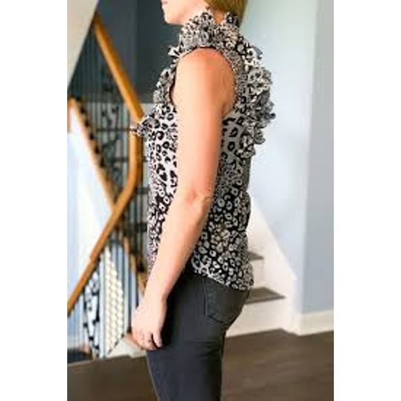 Olivaceous Black White Snow Leopard Sheer Sleeveless Blouse Top Small Tuxedo NEW - Picture 3 of 8